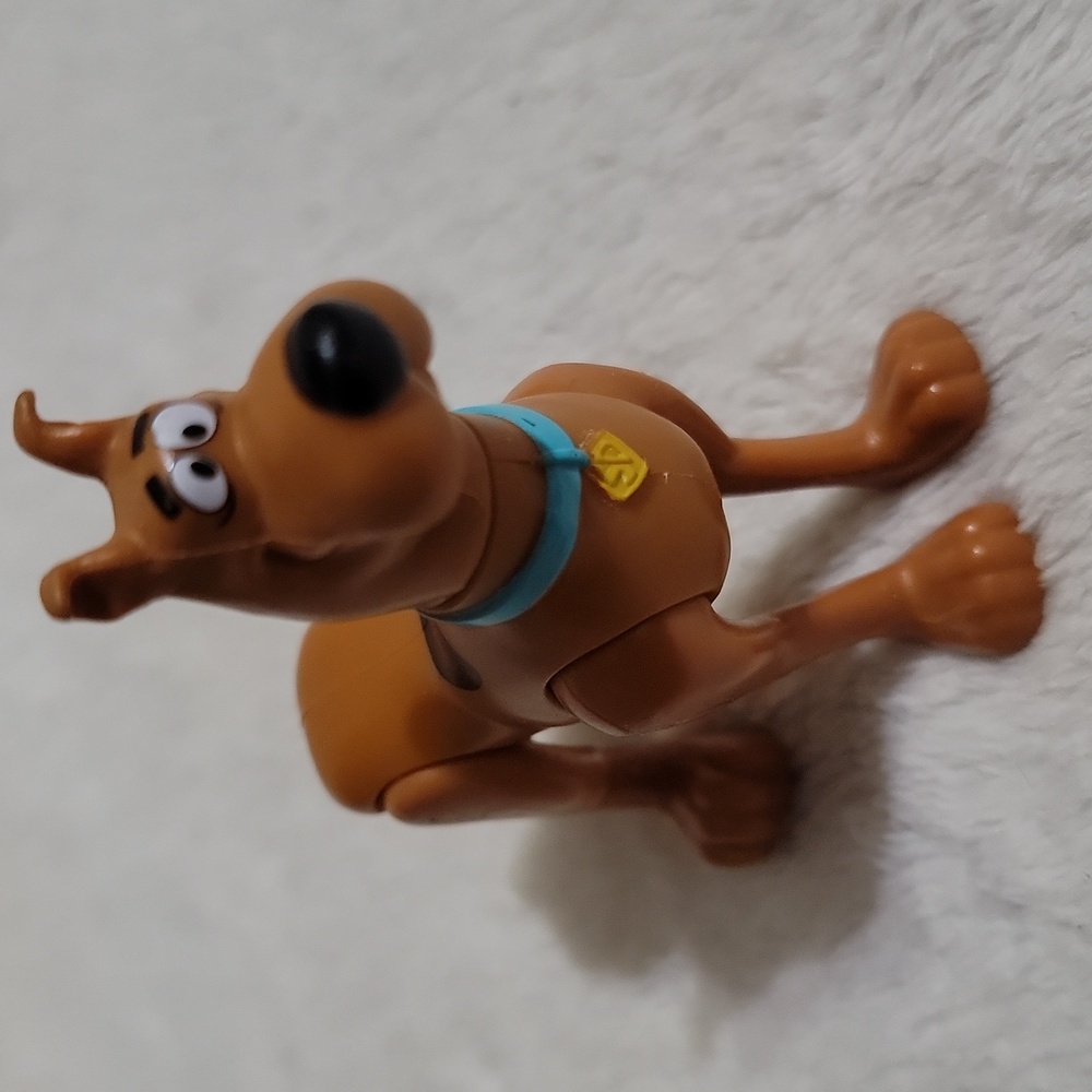 Scooby-Doo Figure